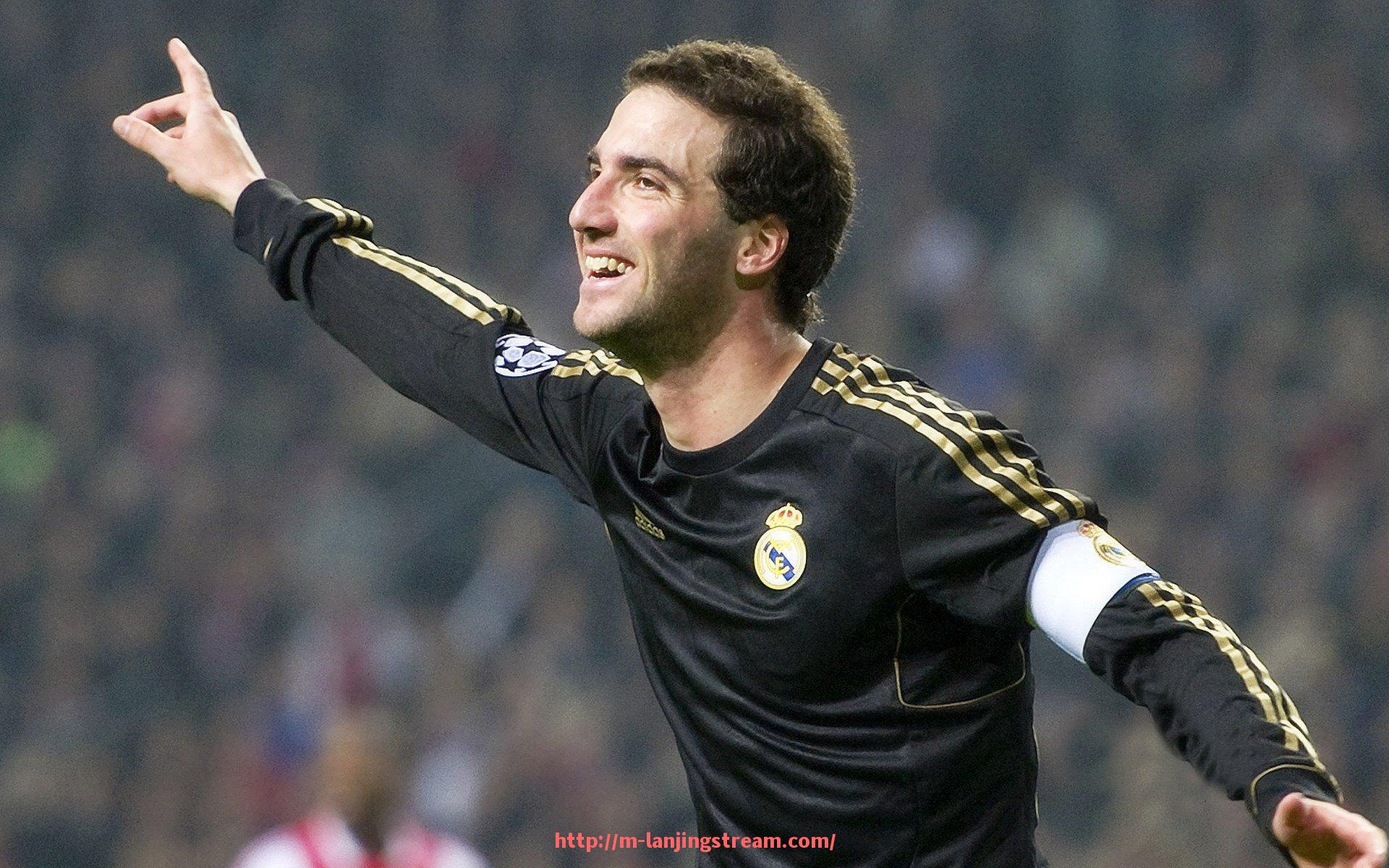 蓝鲸体育直播-意甲各球队别称来源及文化意义解析